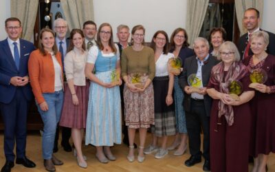 Ehrenamtshand von Wels-Land